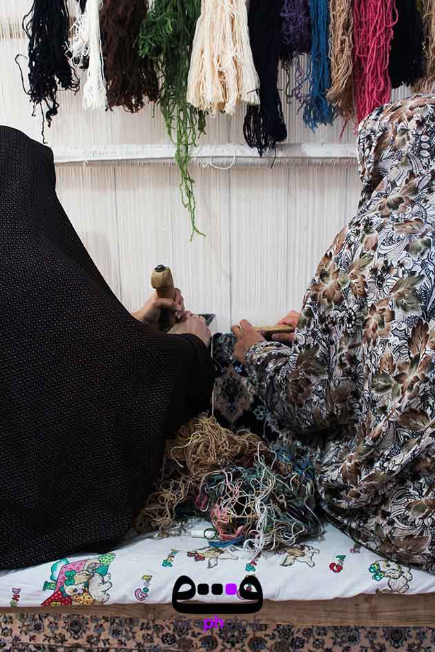 عکس زنان قالی باف