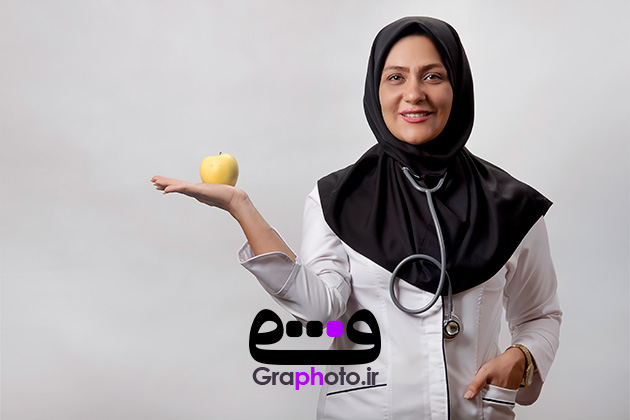 عکس با کیفیت پزشک خانم