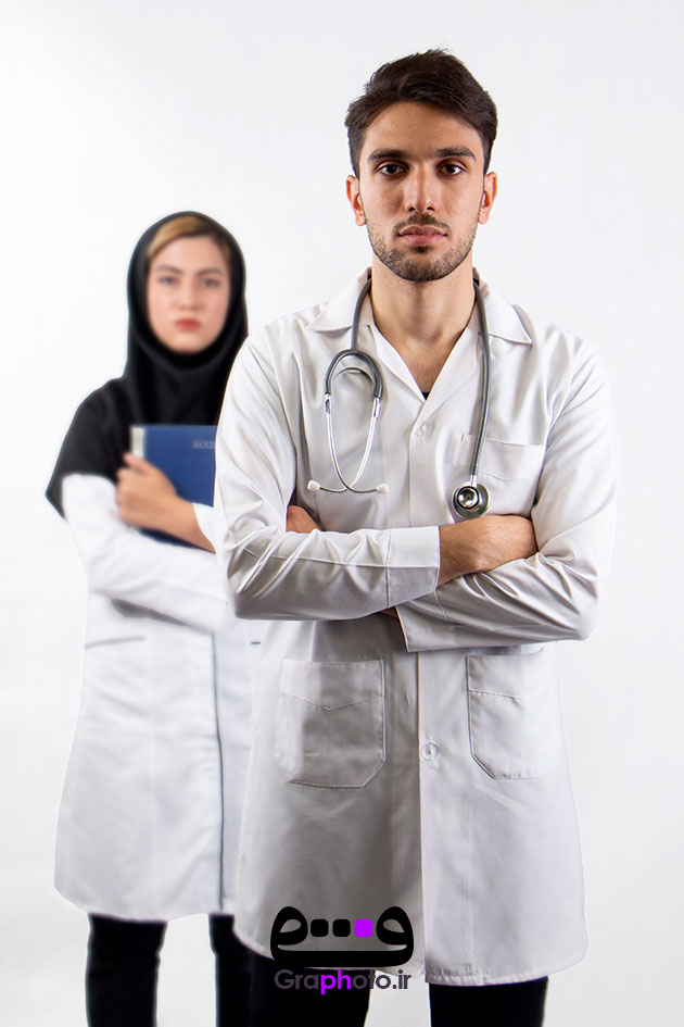 دانلود عکس پزشک جوان